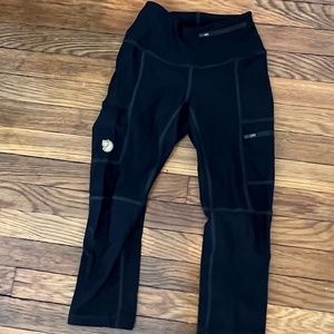 Fjallraven Hiking Capri Leggings